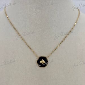 Elegant Gold and Black Bee Necklace NK2205